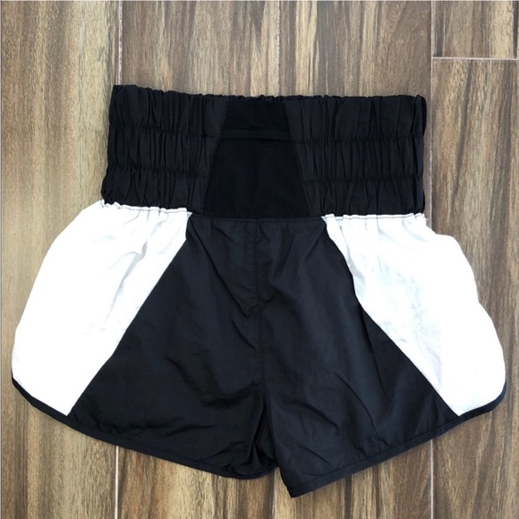 Free People Movement by Free People Shorts w/Lining NWOT - Picture 5 of 5